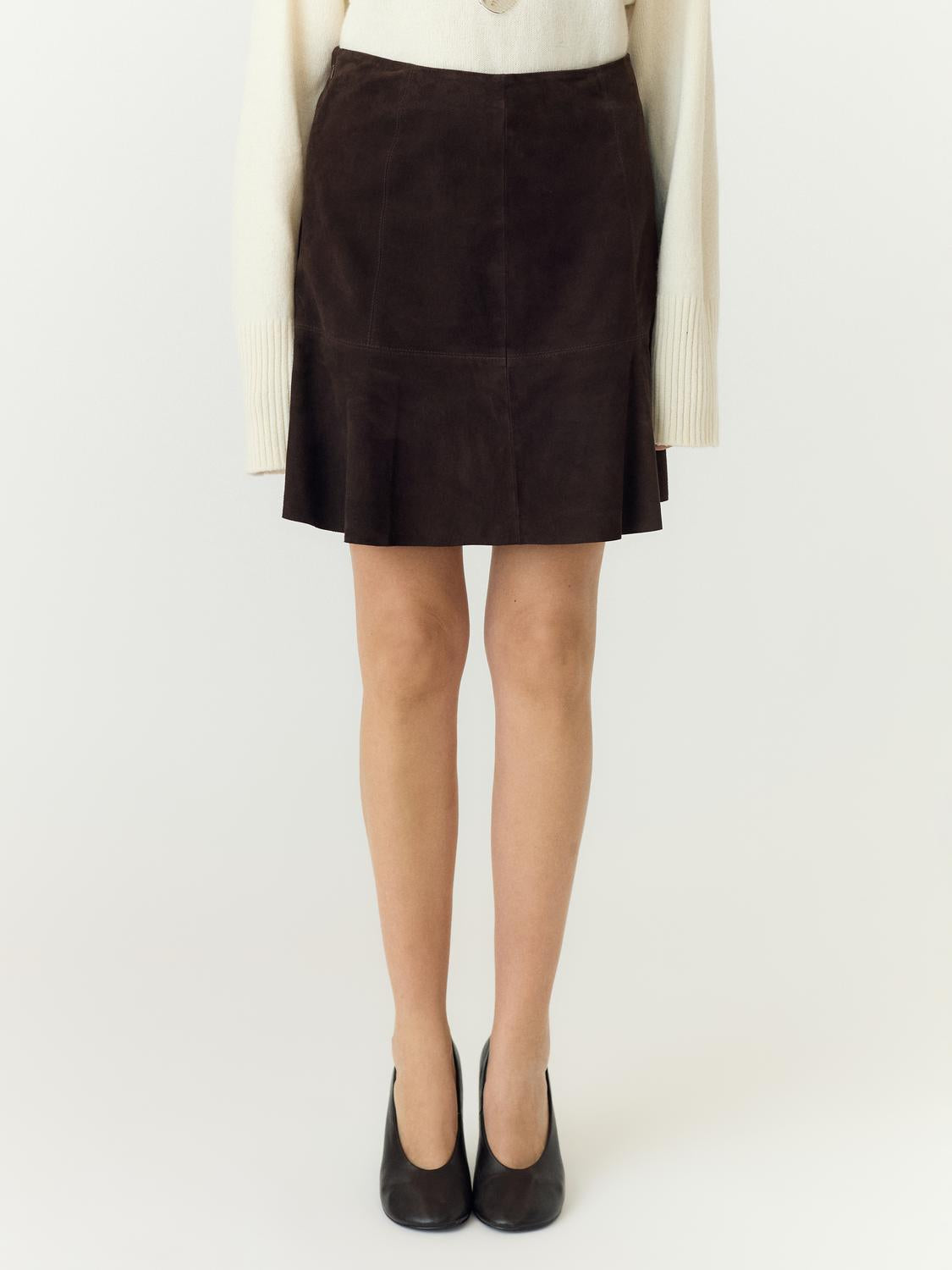 model_shot-front